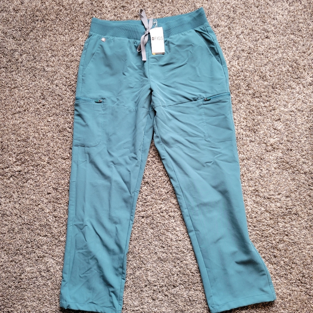 New Figs Hydrogreen Tacna straight leg pant size M